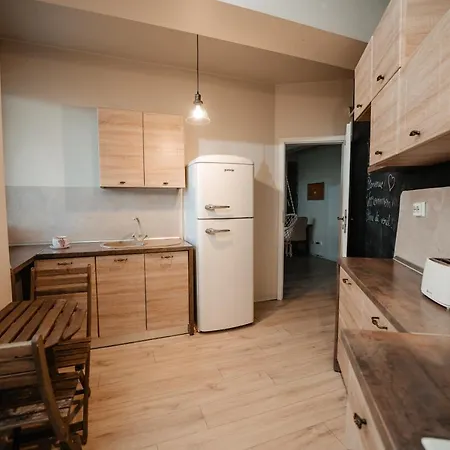 Apartment Bright And Cozy Design Apt With Office Cluj-Napoca